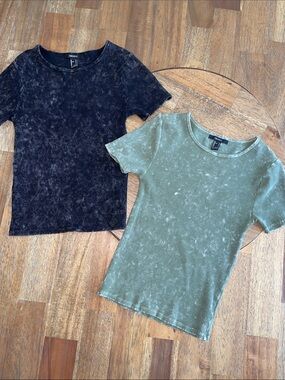 Acid Washed Ribbed Short Sleeve Tees - Black & Olive